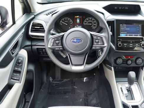 Used 2022 Subaru Forester image 8