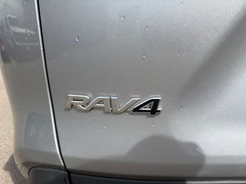 Used 2025 Toyota RAV4 LE AWD/4WD image 14