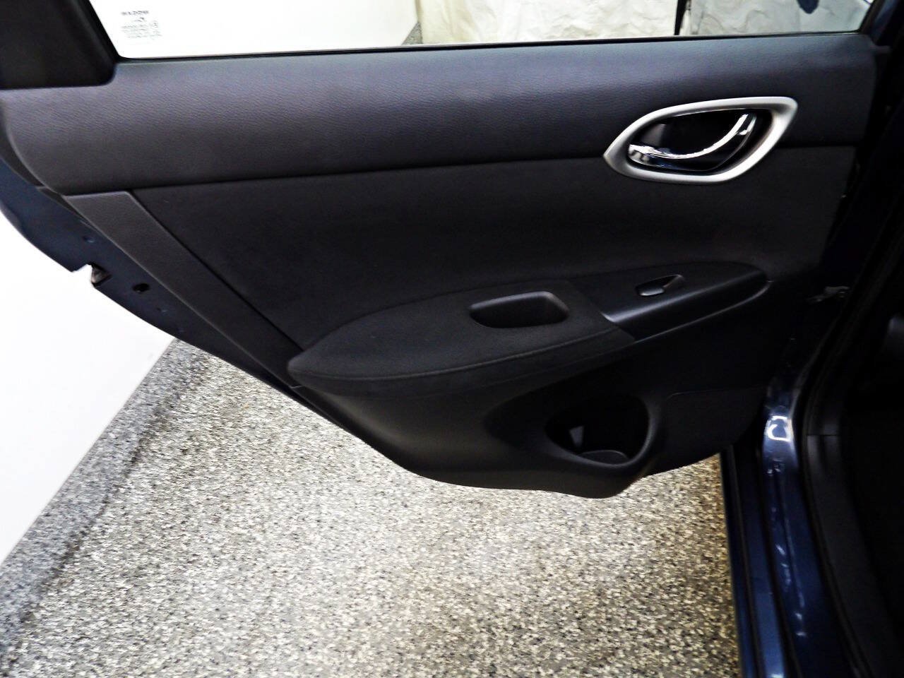 Used 2013 Nissan Sentra SV FWD image 9