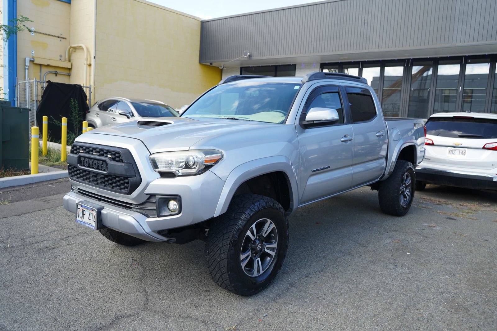 Used 2017 Toyota Tacoma TRD Sport RWD image 5