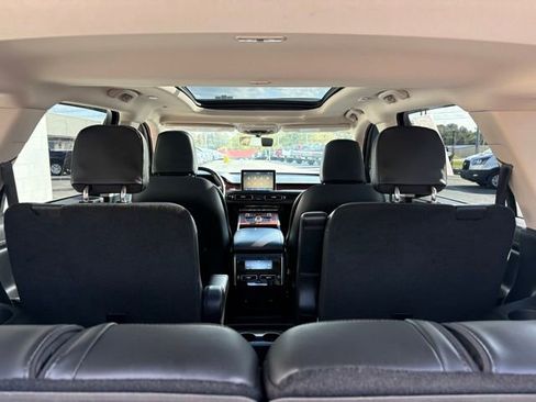 Used 2022 Lincoln Aviator Reserve w/ Elements Package Plus image 34