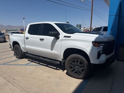 Used 2025 Chevrolet Silverado 1500 Custom Trail Boss w/ Turbomax Blackout Package image 1