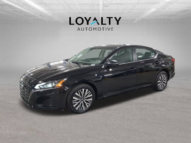 Used 2026 Nissan Altima 2.5 SV AWD/4WD image 1