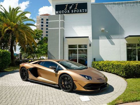 Used 2020 Lamborghini Aventador SVJ image 1