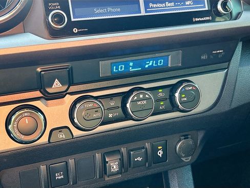 Used 2023 Toyota Tacoma TRD Off-Road image 13