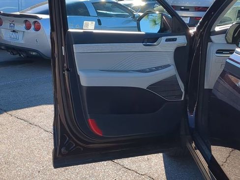 Used 2024 Hyundai Palisade Calligraphy image 15