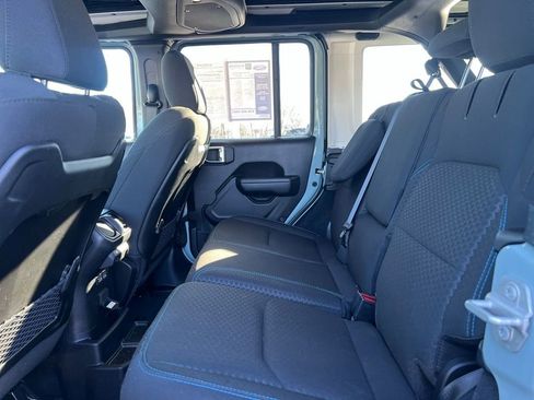 Used 2024 Jeep Wrangler Unlimited Rubicon 4xe w/ Technology Group image 20