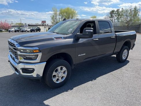 New 2026 RAM 2500 Big Horn AWD/4WD image 5