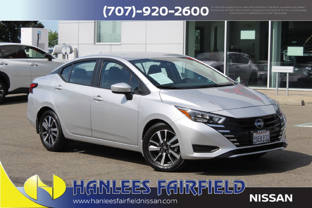 Used 2025 Nissan Versa SV w/ Trunk Package FWD image 1
