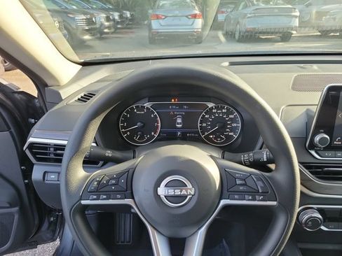 New 2026 Nissan Altima 2.5 SV AWD/4WD image 21