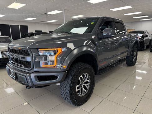 Used 2018 Ford F150 Raptor w/ Equipment Group 802A Luxury image 8