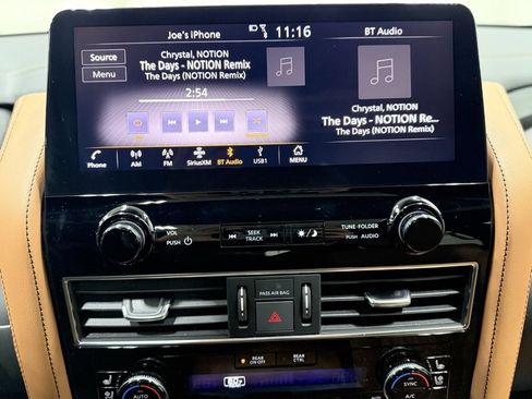 Used 2024 INFINITI QX80 Sensory image 30