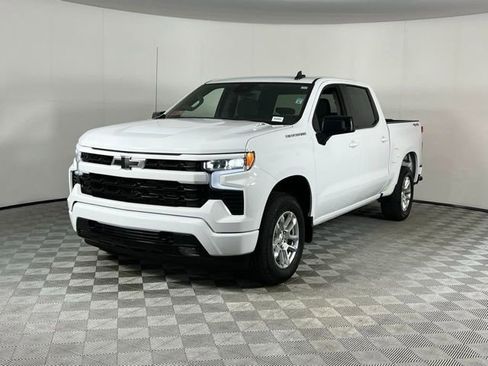 Used 2024 Chevrolet Silverado 1500 RST AWD/4WD image 3