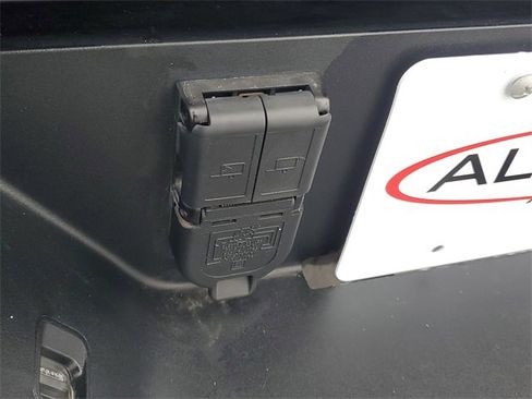 Used 2021 GMC Sierra 2500 Denali w/ Denali Ultimate Package image 6