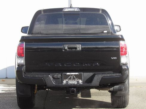 Certified 2023 Toyota Tacoma TRD Off-Road image 7