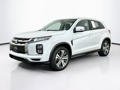 Used 2024 Mitsubishi Outlander Sport AWD image 3