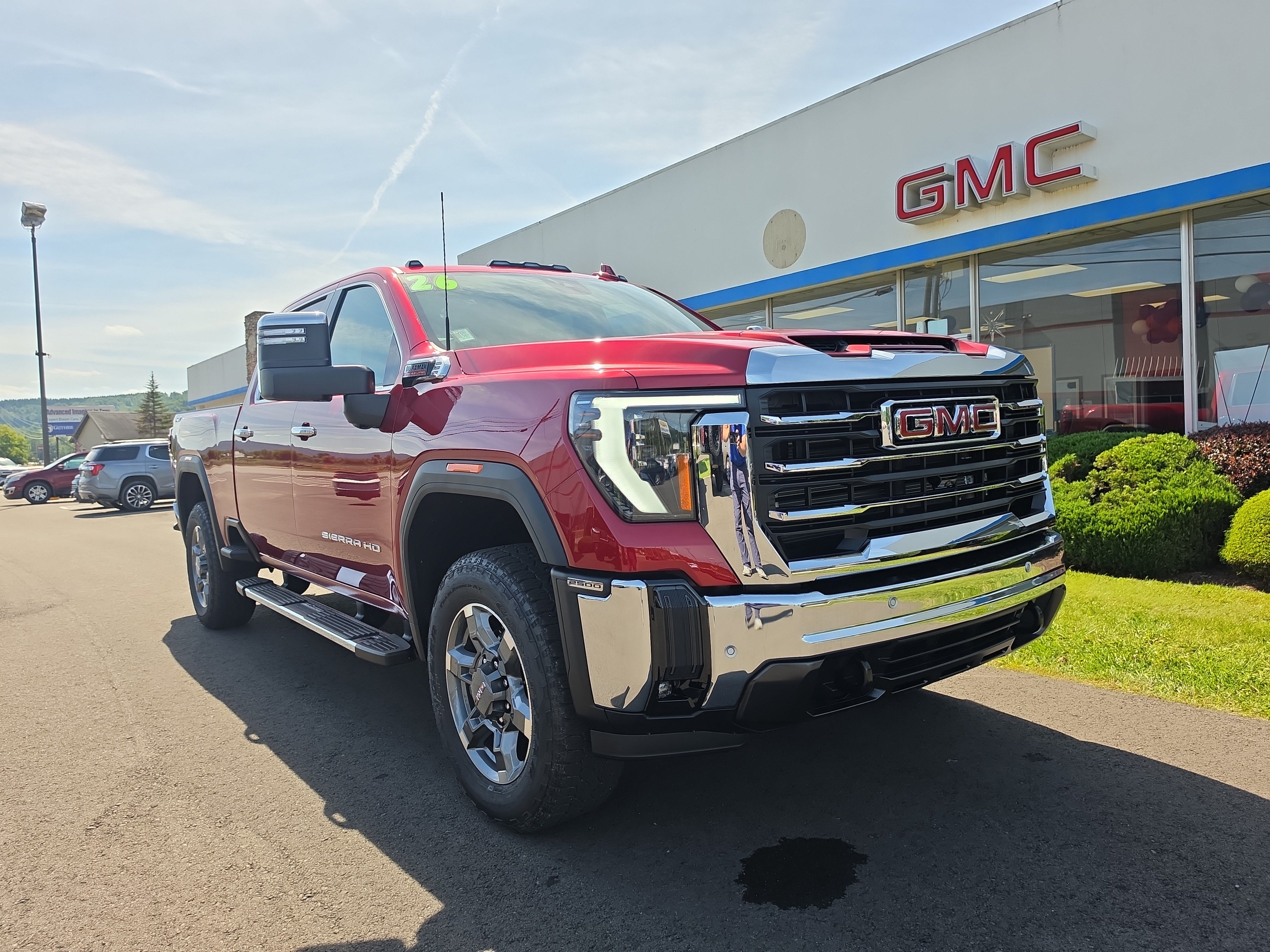New 2026 GMC Sierra 2500 SLT w/ SLT Premium Package AWD/4WD image 1