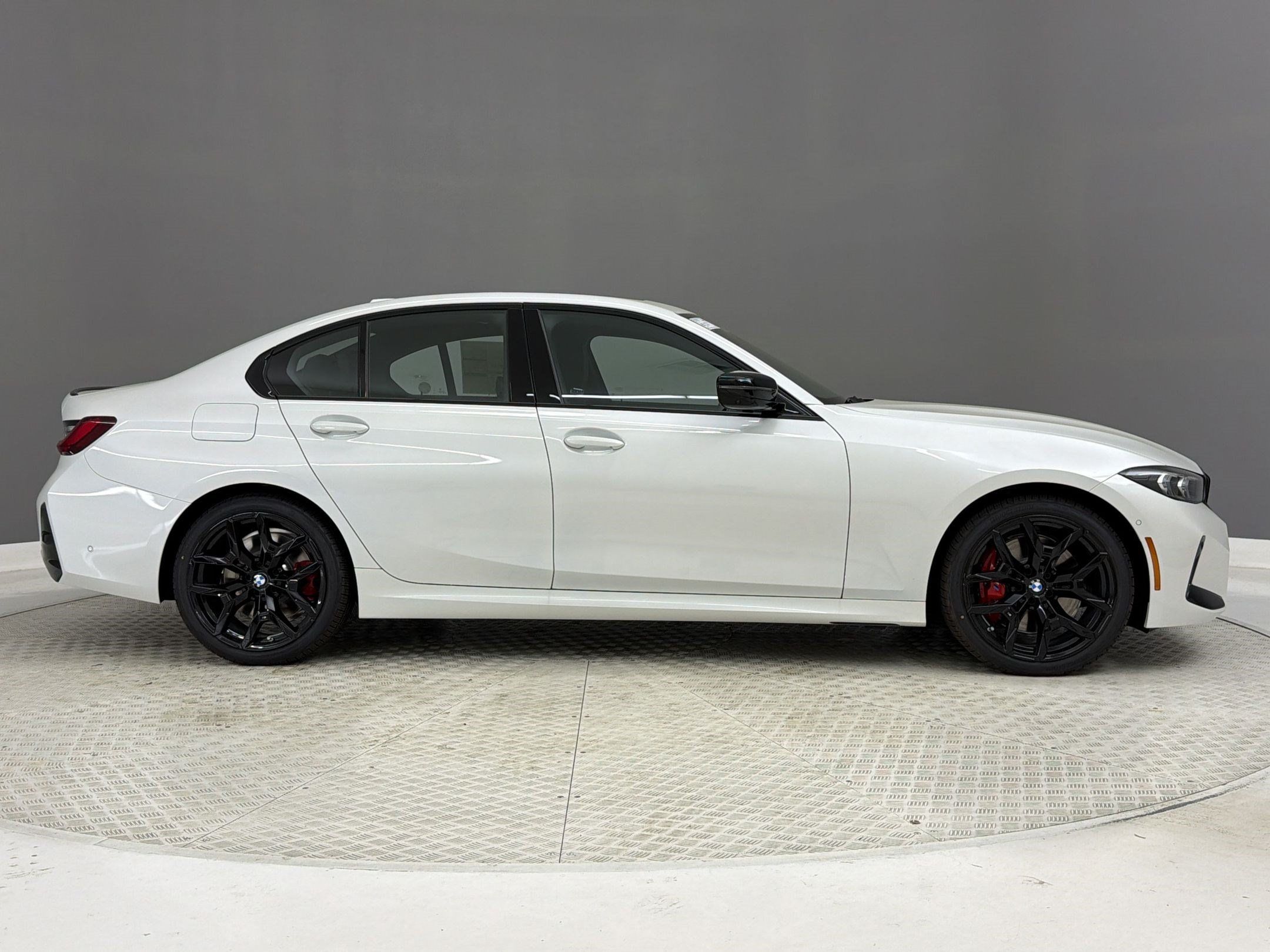 New 2026 BMW 330i Sedan w/ M Sport Package RWD image 8