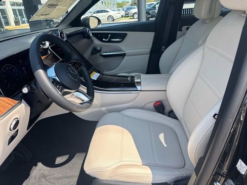 New 2026 Mercedes-Benz GLC 350e 4MATIC image 9