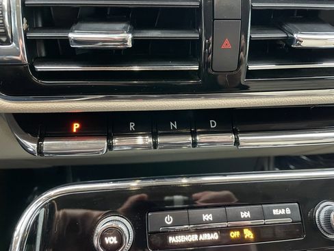 Used 2021 Lincoln Navigator Reserve w/ Luxury Package image 12