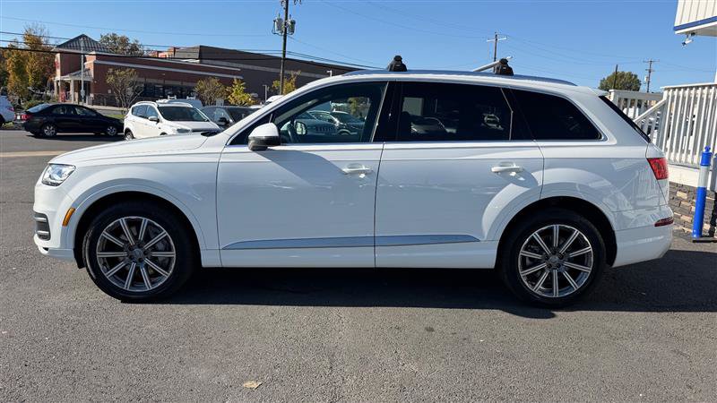 Used 2019 Audi Q7 3.0T Premium w/ Convenience Package AWD/4WD image 3
