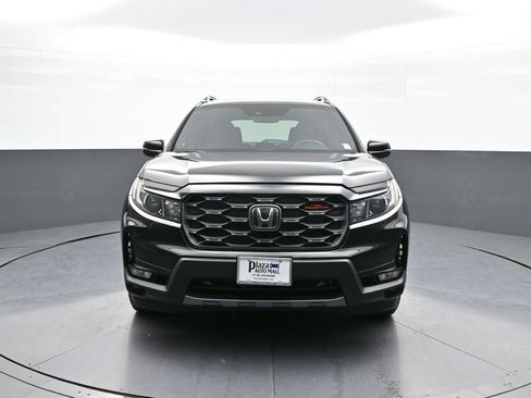 Certified 2022 Honda Passport TrailSport image 2