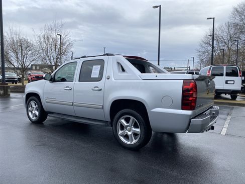 Used 2013 Chevrolet Avalanche LT w/ All-Star Edition image 7