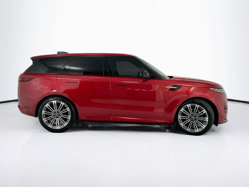 Used 2024 Land Rover Range Rover Sport Dynamic SE AWD/4WD image 4