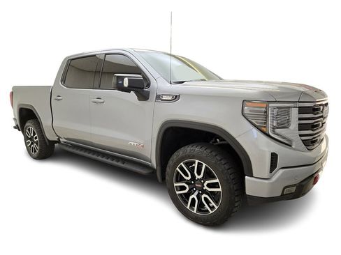 Used 2024 GMC Sierra 1500 AT4 w/ Technology Package AWD/4WD image 3