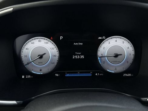 Used 2023 Hyundai Santa Fe Calligraphy AWD/4WD image 17