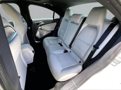 Used 2014 Mercedes-Benz CLA 250 image 25
