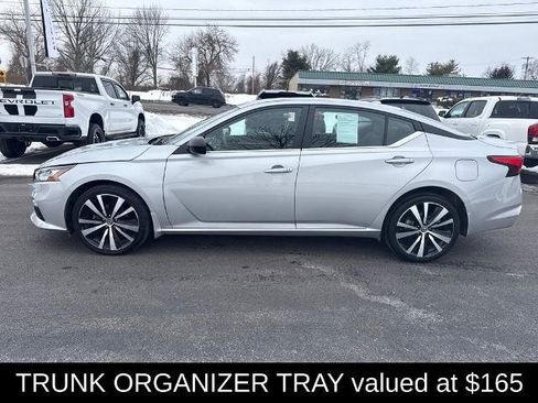 Certified 2022 Nissan Altima 2.5 SR image 6