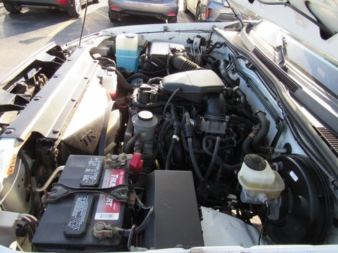 Used 2012 Toyota Tacoma 2WD Regular Cab image 24