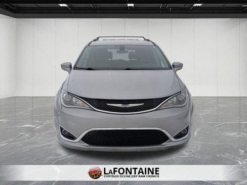 Certified 2018 Chrysler Pacifica Touring-L image 8