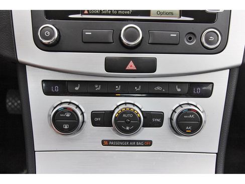 Used 2015 Volkswagen CC R-Line image 25