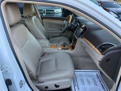Used 2012 Chrysler 300 Limited w/ Luxury Group image 18