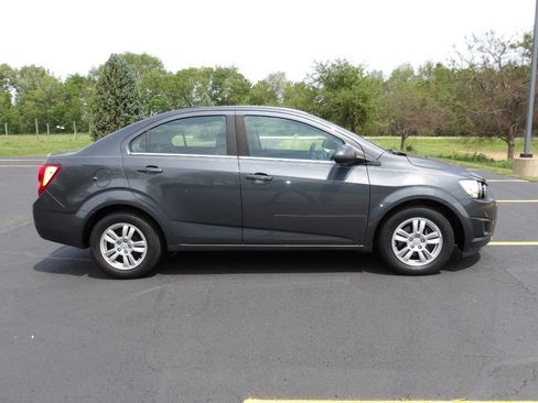 Used 2013 Chevrolet Sonic LT FWD image 2