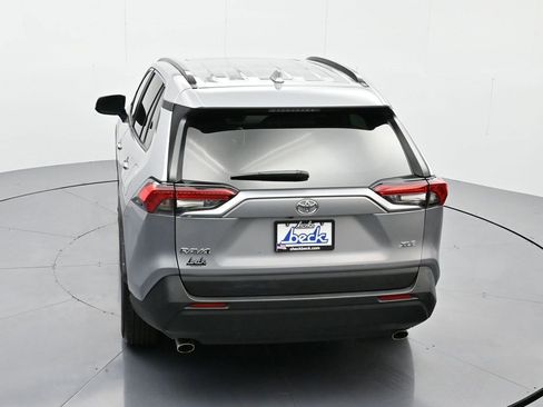 Used 2025 Toyota RAV4 XLE image 31