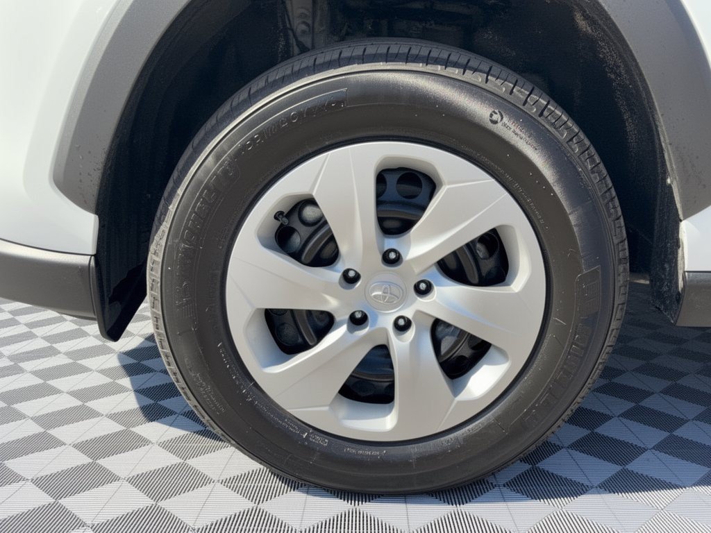 Used 2025 Toyota RAV4 LE FWD image 13