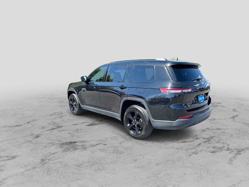 Used 2023 Jeep Grand Cherokee L Laredo AWD/4WD image 6
