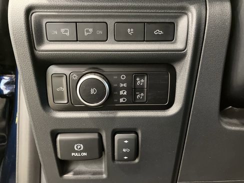 Used 2024 Ford F150 Platinum w/ FX4 Off-Road Package image 18