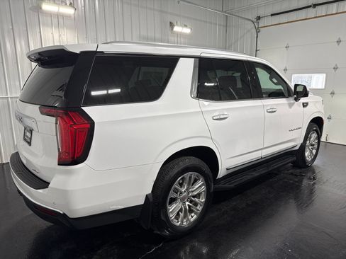 Used 2022 GMC Yukon SLT w/ SLT Premium Package AWD/4WD image 3