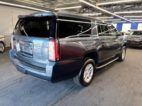 Used 2019 GMC Yukon XL SLT w/ Open Road Package AWD/4WD image 13