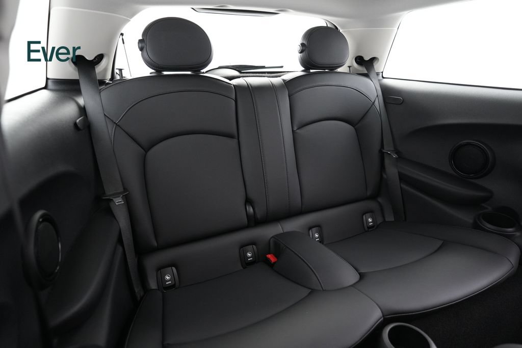 Used 2022 MINI Cooper SE FWD image 5