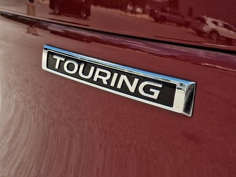 Used 2025 Subaru Forester Touring AWD/4WD image 32