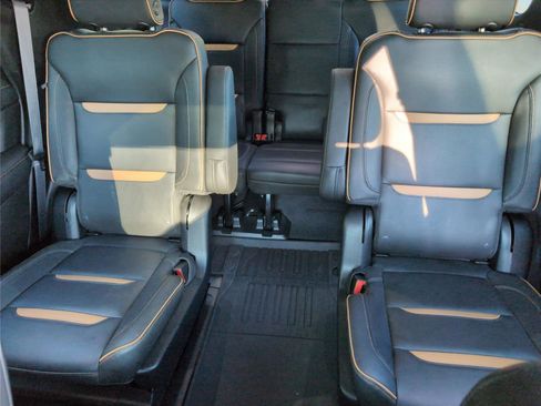 Used 2023 GMC Yukon AT4 image 23