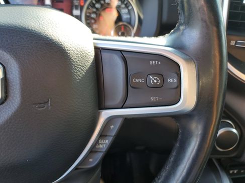 Used 2019 RAM 1500 Big Horn AWD/4WD image 23