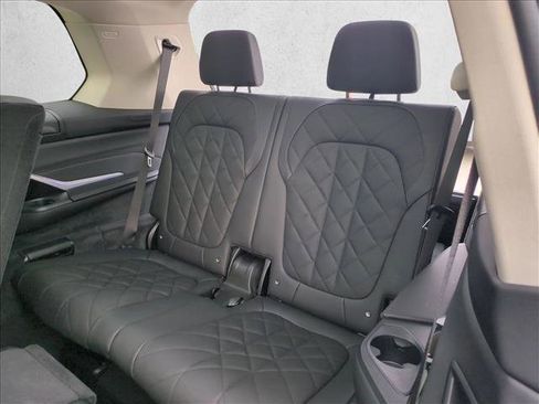 Certified 2026 BMW X7 xDrive40i image 23
