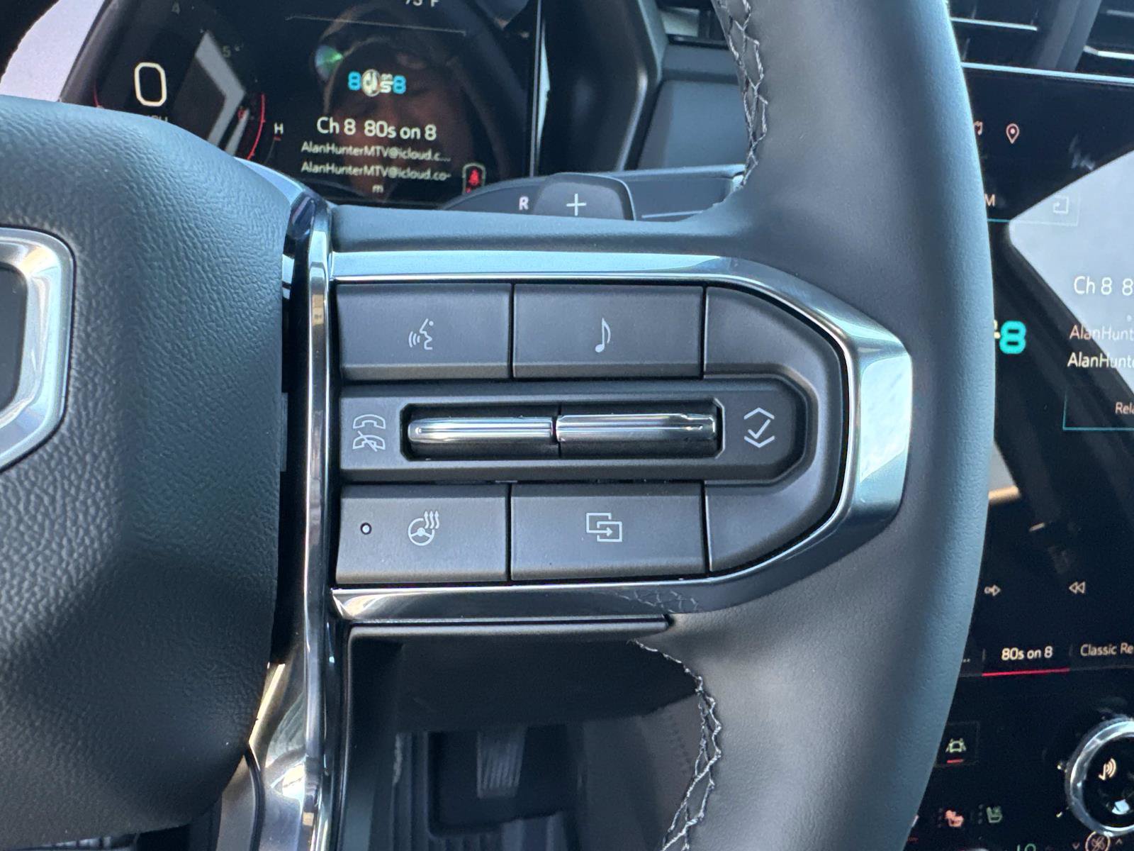 New 2027 GMC Terrain Elevation FWD image 31