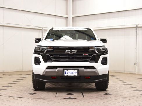Used 2024 Chevrolet Colorado Z71 w/ Z71 Convenience Package 2 AWD/4WD image 2